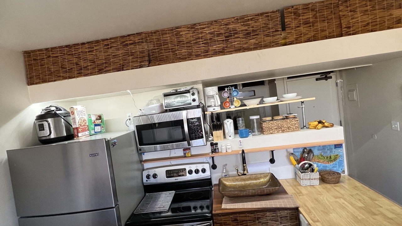 Photo of Kitchen in Maunaloa