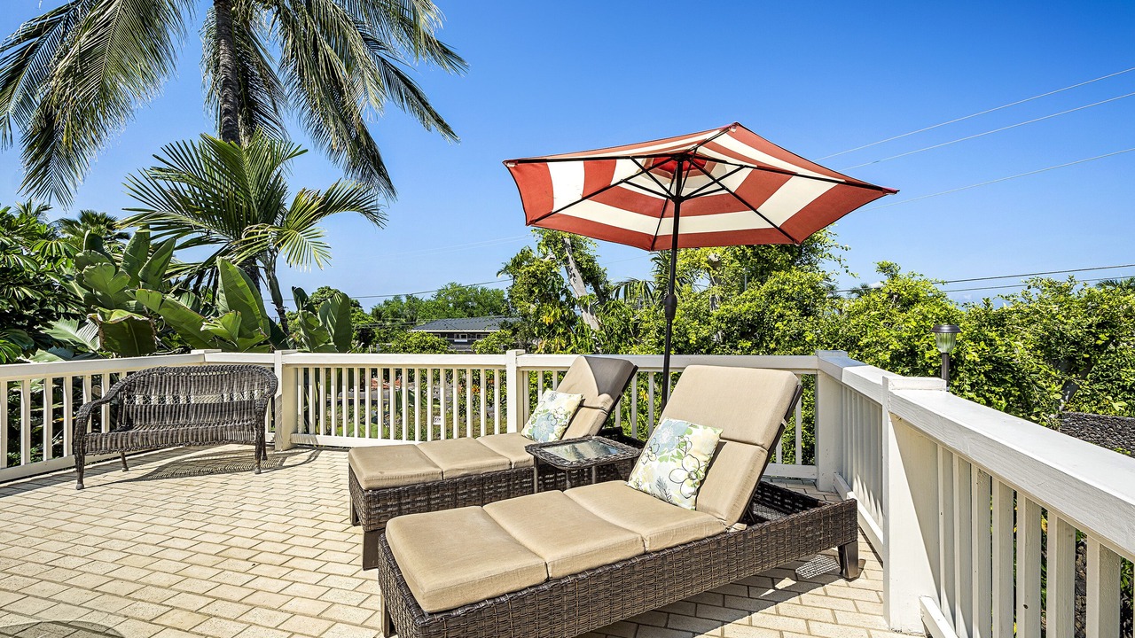 Photo of Patio Balcony in Kahaluu Bay