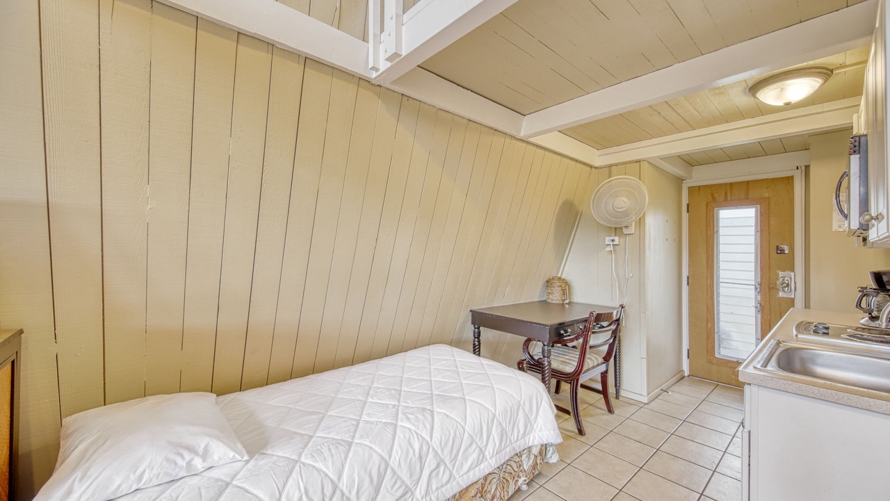 Photo of Bedroom in Kaunakakai