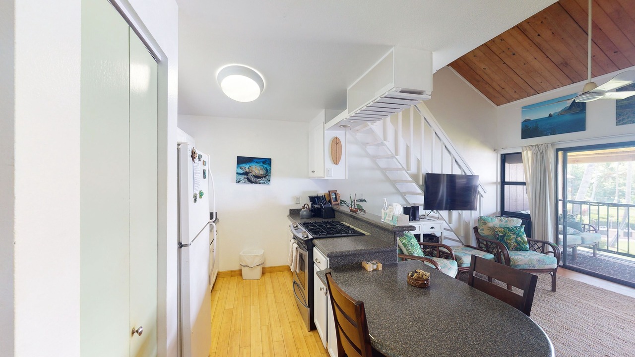 Photo of Kitchen in Kaunakakai