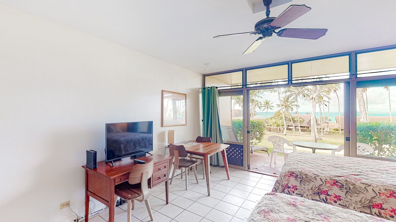 Photo of Bedroom in Maunaloa