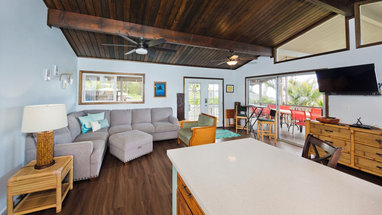 Photo of Livingroom in Kona Palisades