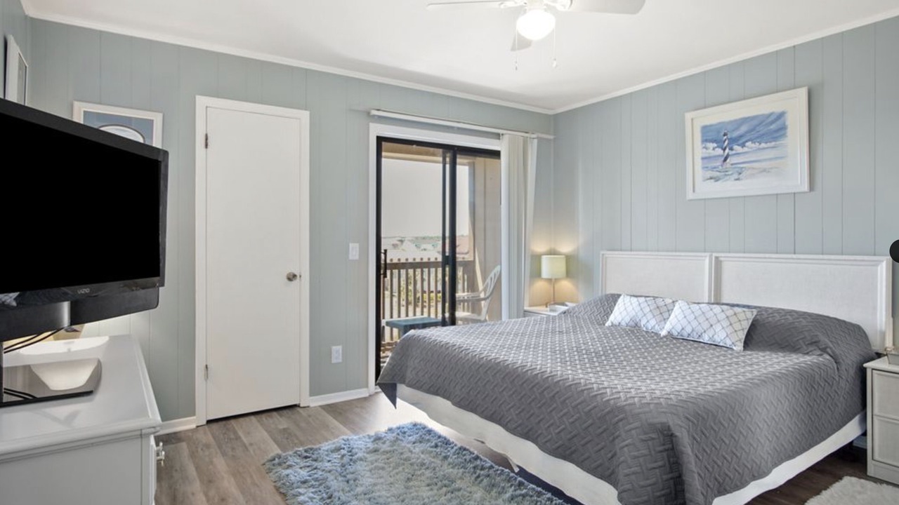 Photo of Bedroom in North Myrtle Beach
