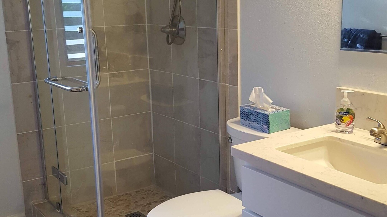 Photo of Bathroom in Keauhou