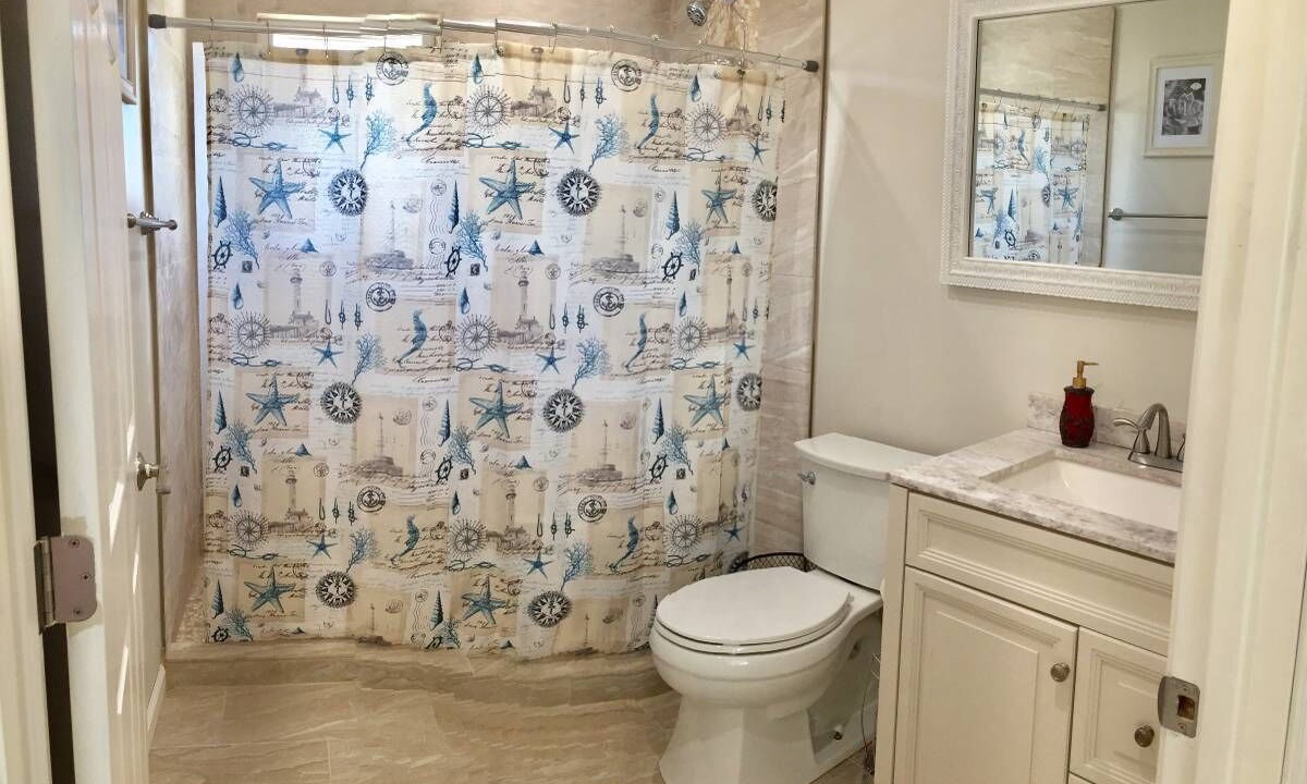 Photo of Bathroom in Kahala