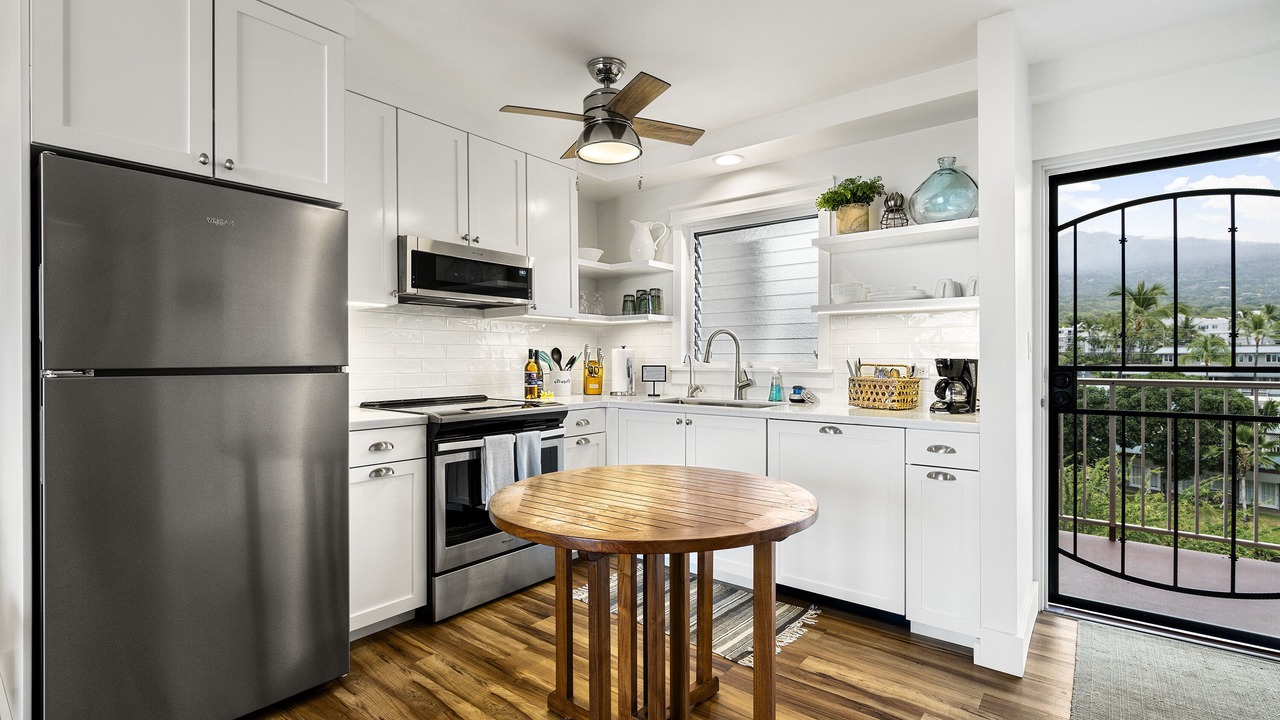 Photo of Kitchen in Historic Kailua Village
