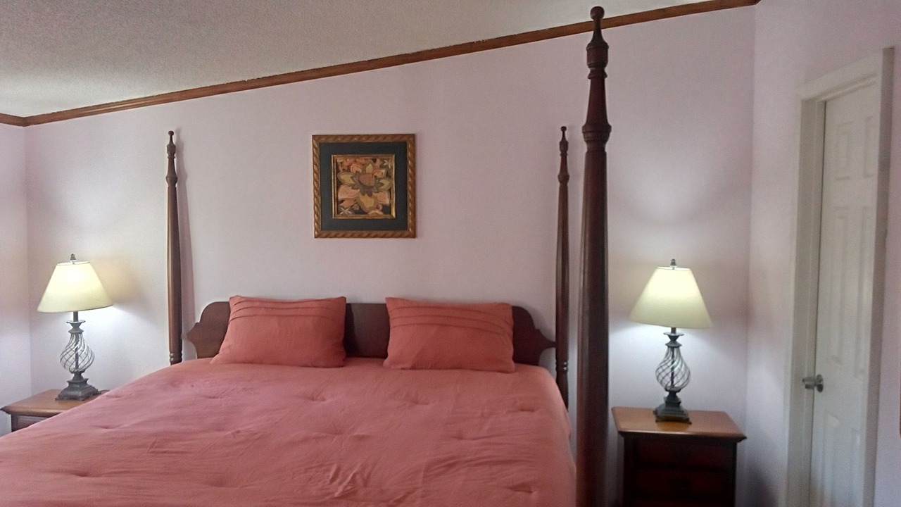 Photo of Bedroom in Sunset Beach