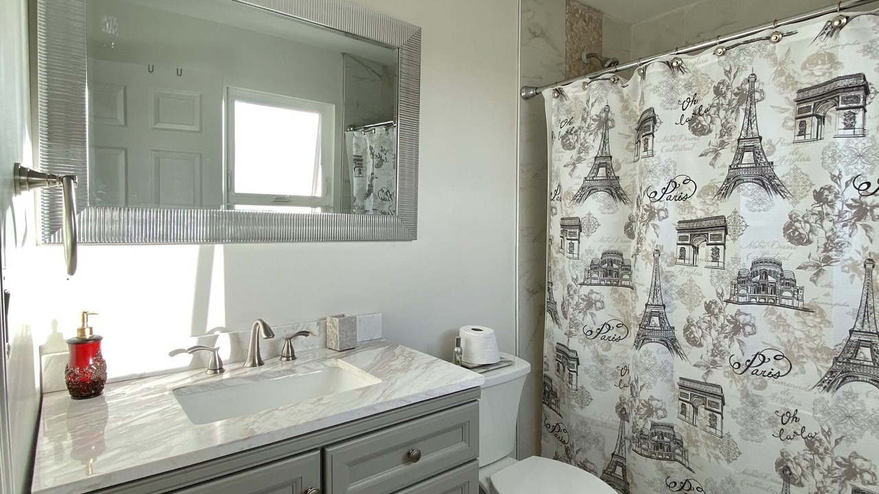 Photo of Bathroom in Kahala