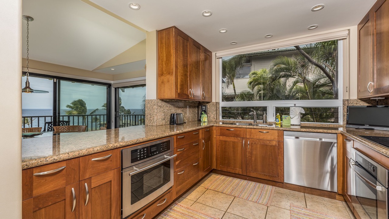 Photo of Kitchen in Napili