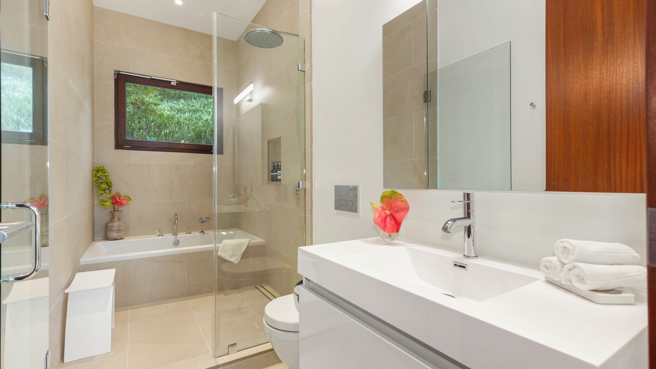 Photo of Bathroom in Lanikai