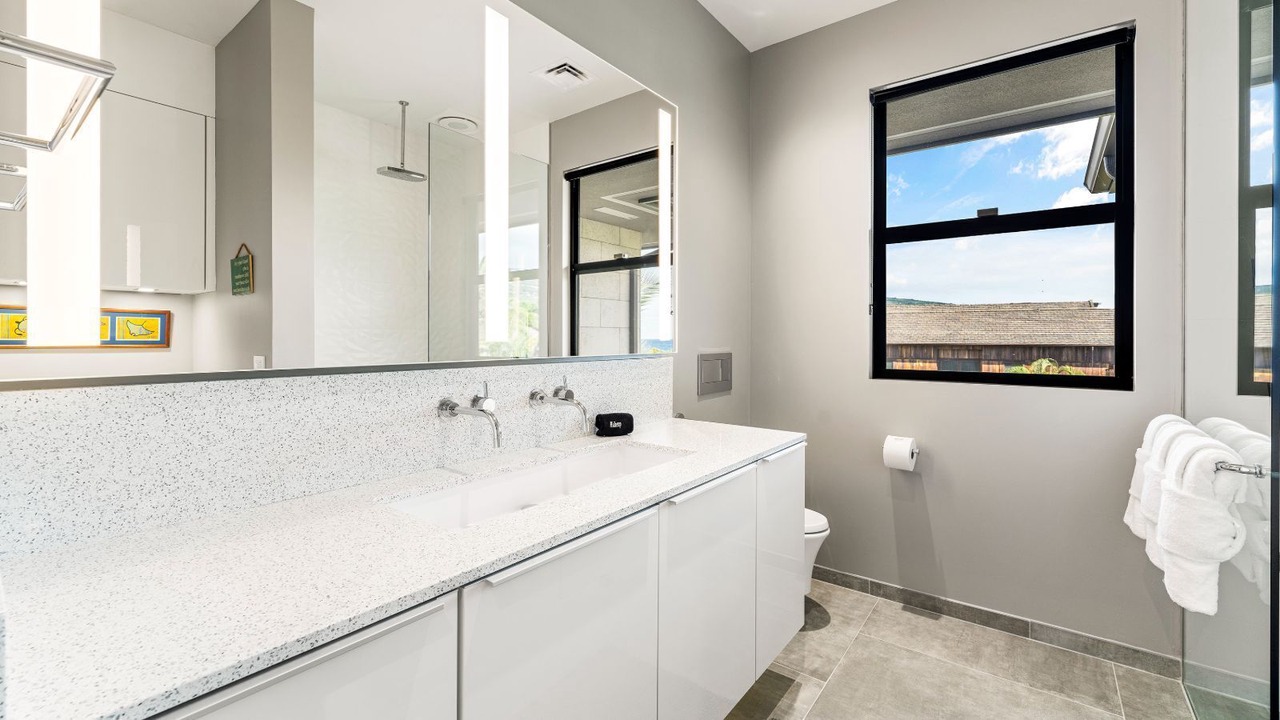 Photo of Bathroom in Kahaluu-Keauhou