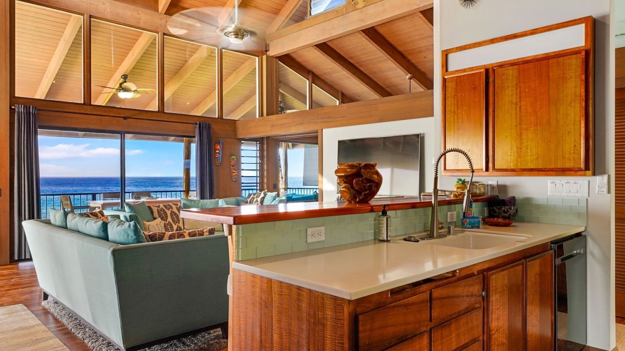 Photo of Bedroom in Kahaluu Bay