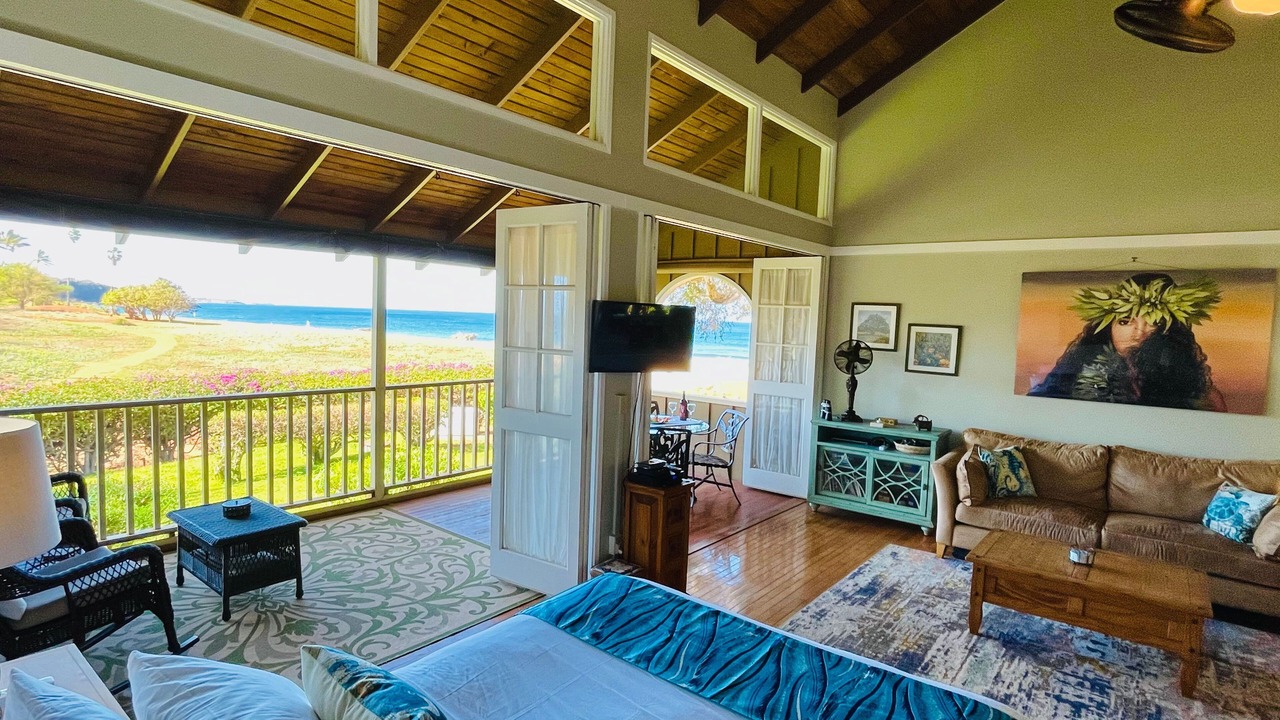 Photo of Livingroom in Maunaloa