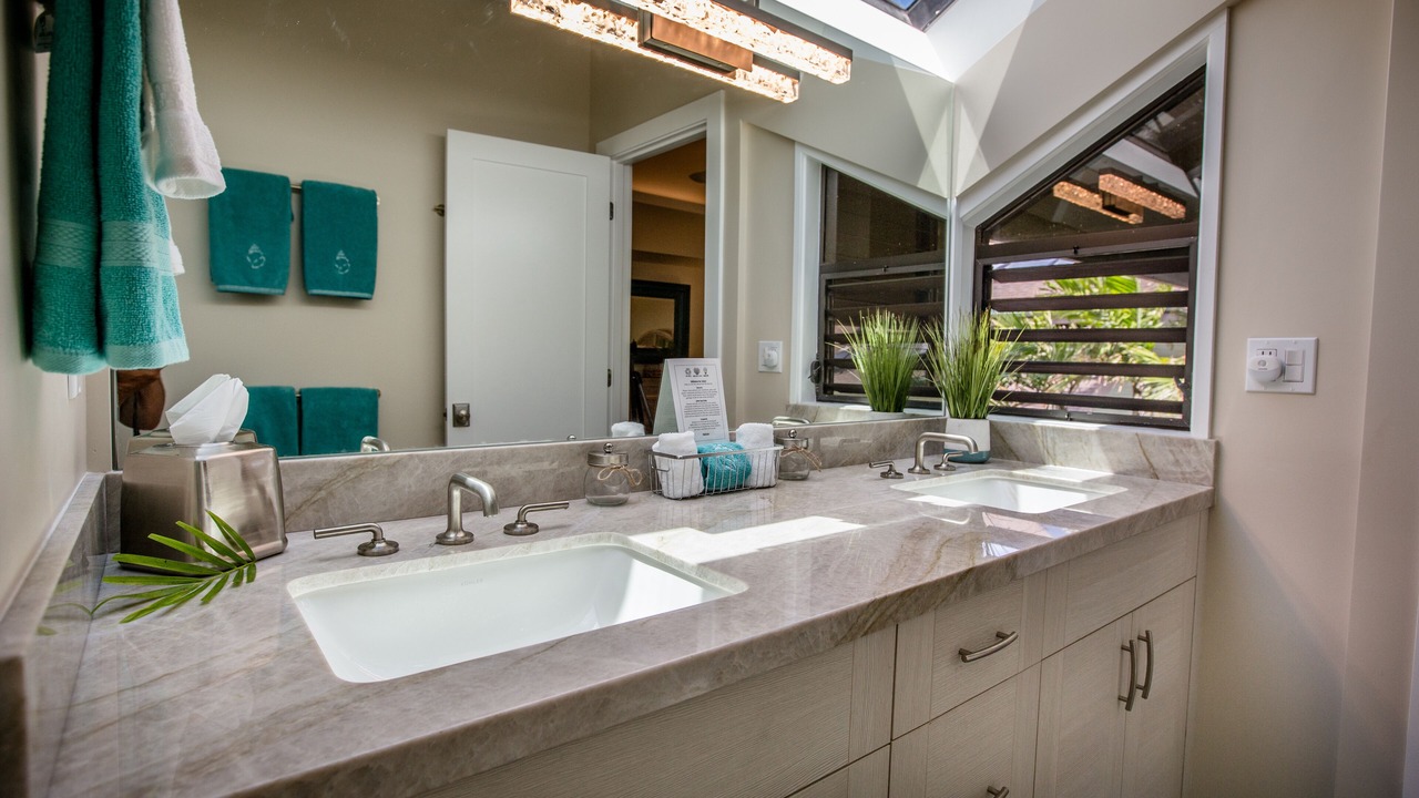Photo of Bathroom in Kahana