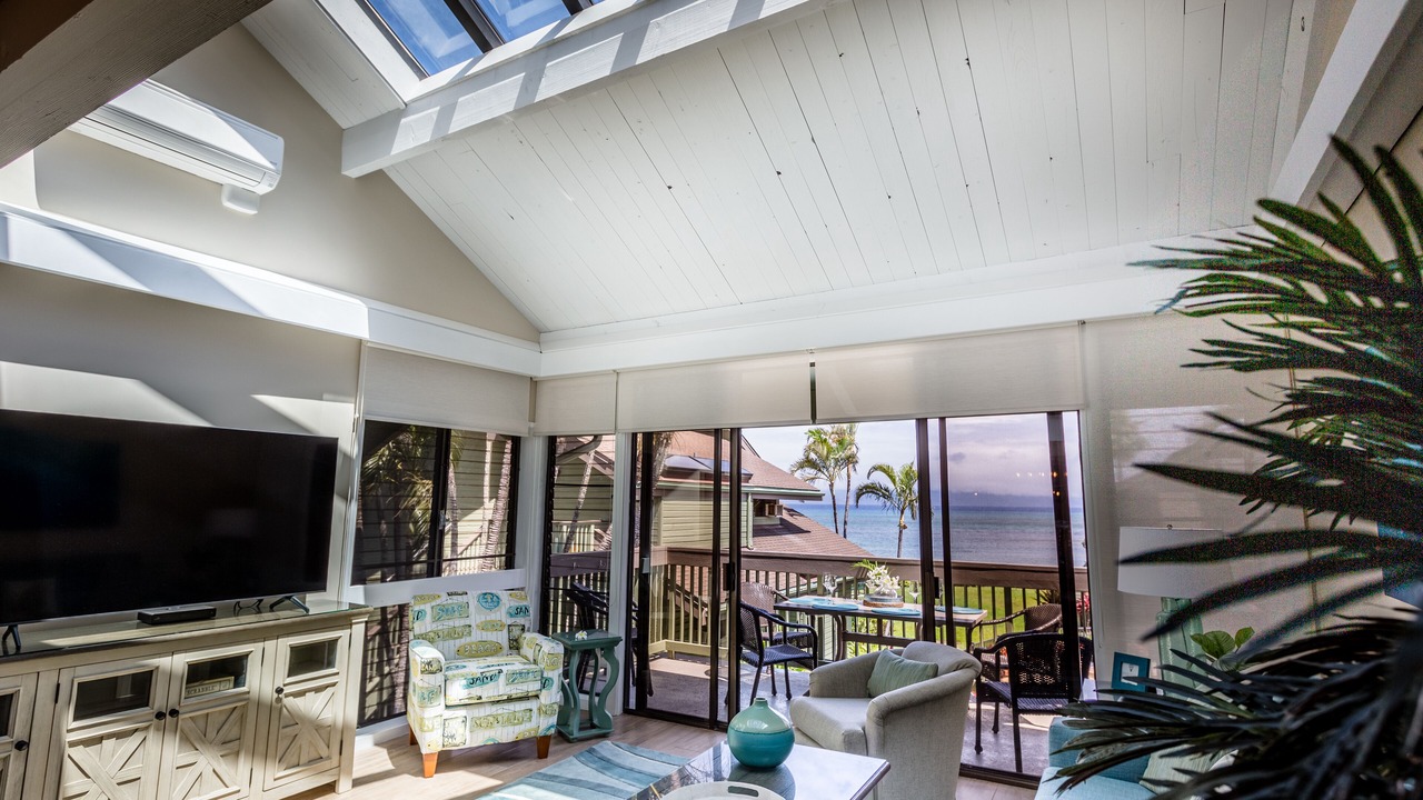 Photo of Livingroom in Kahana