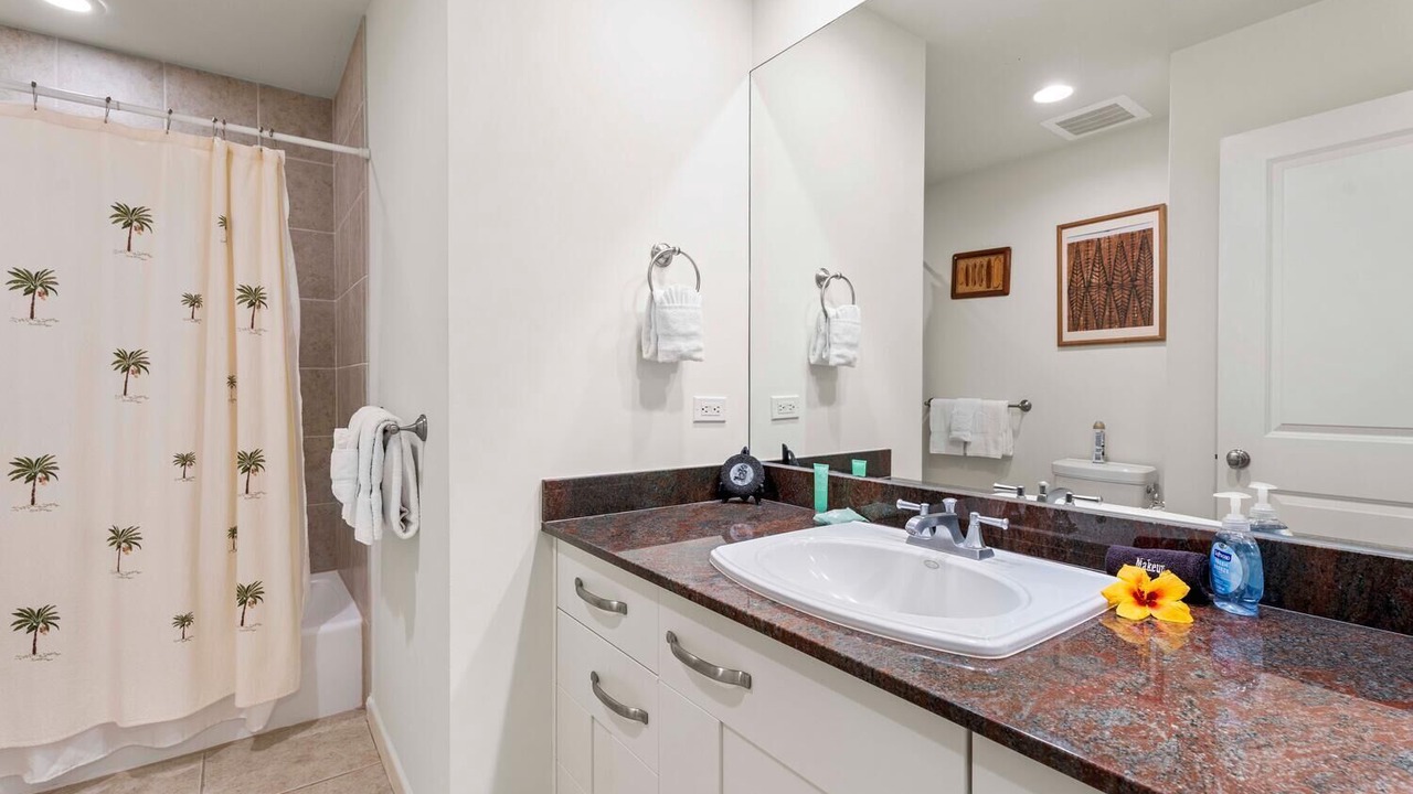 Photo of Bathroom in Kahaluu Bay