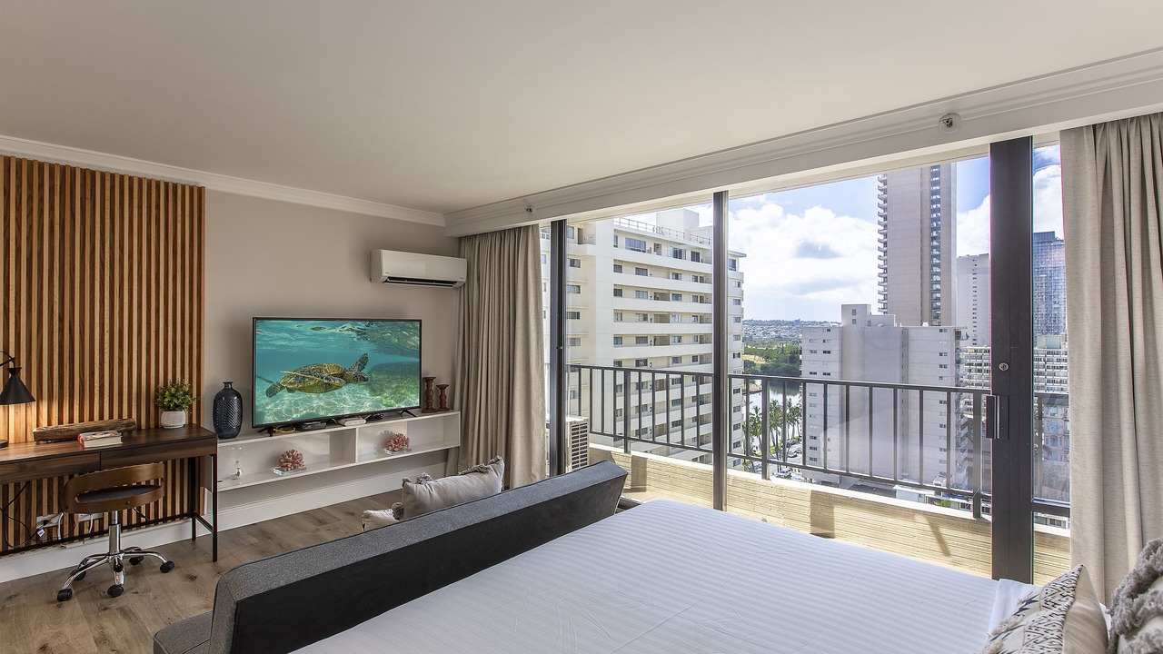 Photo of Bedroom in Waikiki