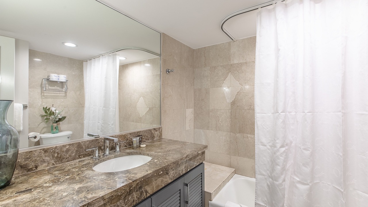 Photo of Bathroom in Waikiki