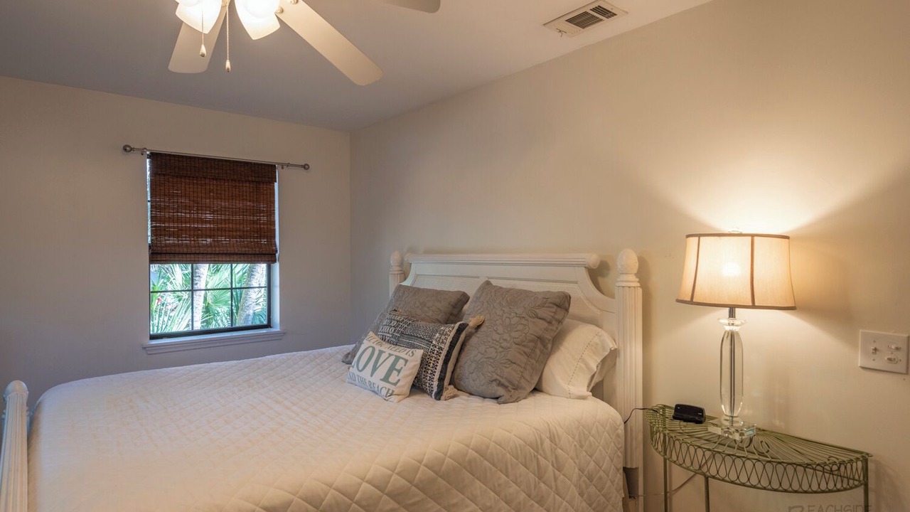 Photo of Bedroom in North Forest Beach
