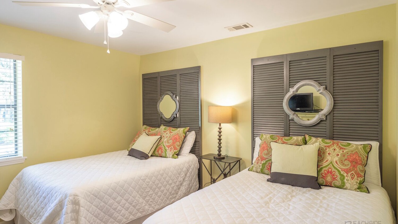 Photo of Bedroom in North Forest Beach