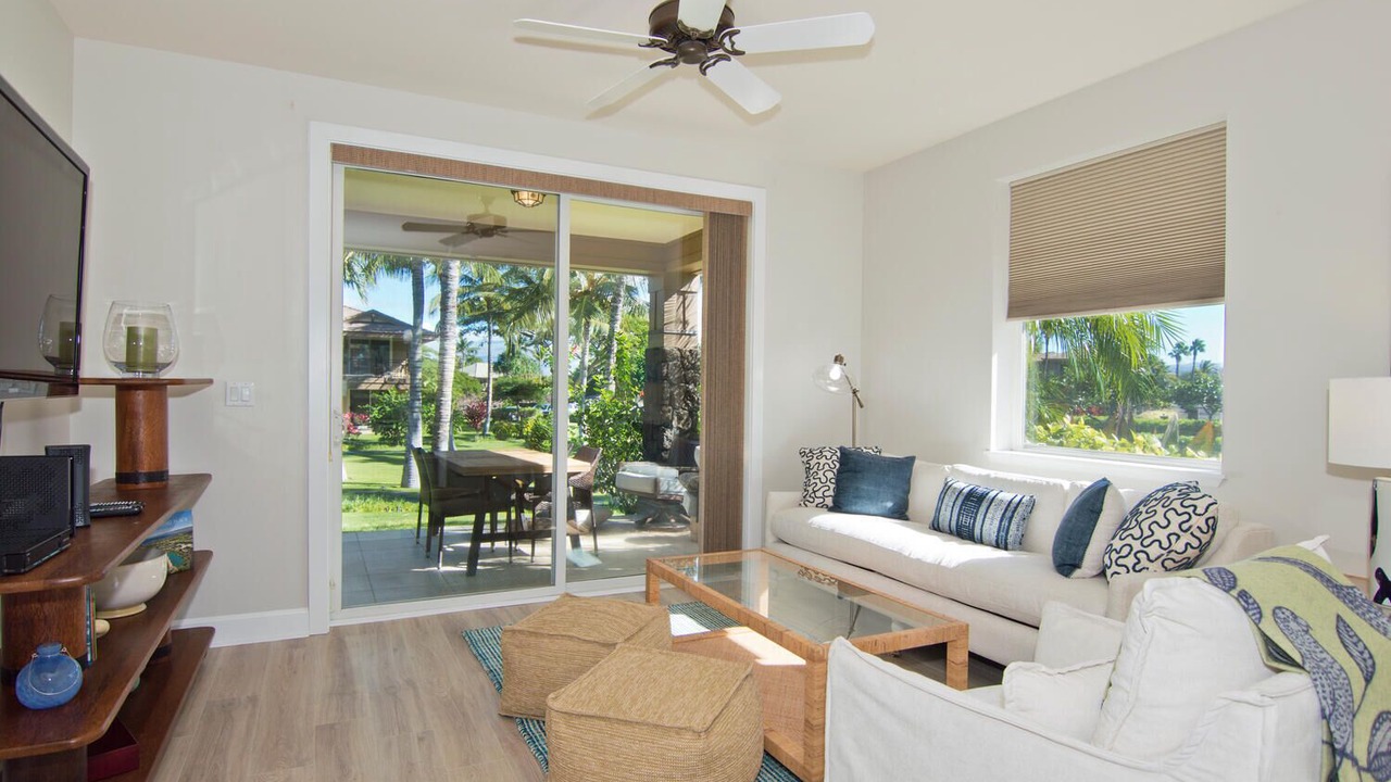 Photo of Livingroom in Waikoloa