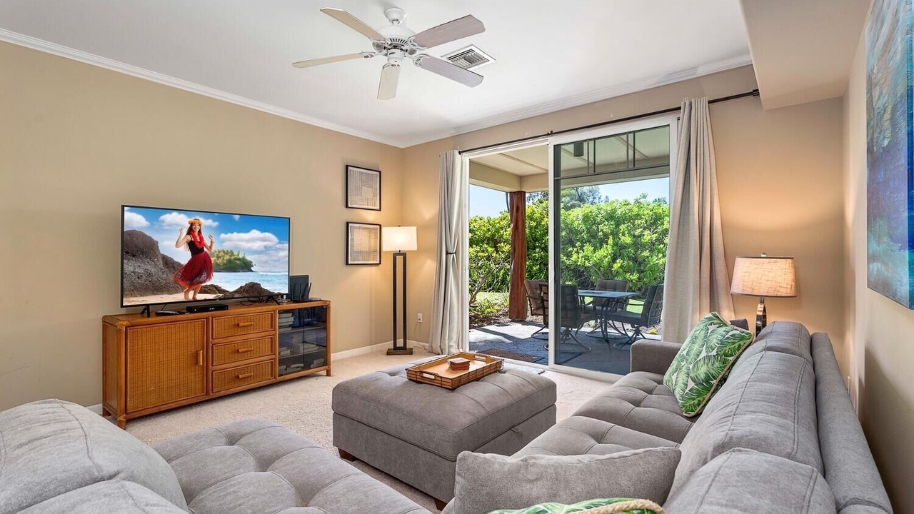 Photo of Livingroom in Waikoloa