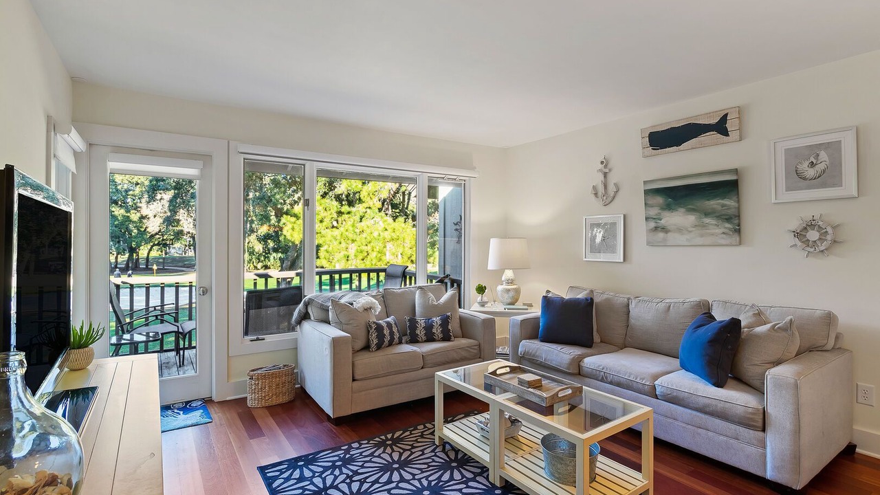 Photo of Livingroom in West Beach Village