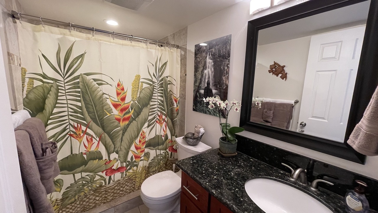 Photo of Bathroom in Maalaea