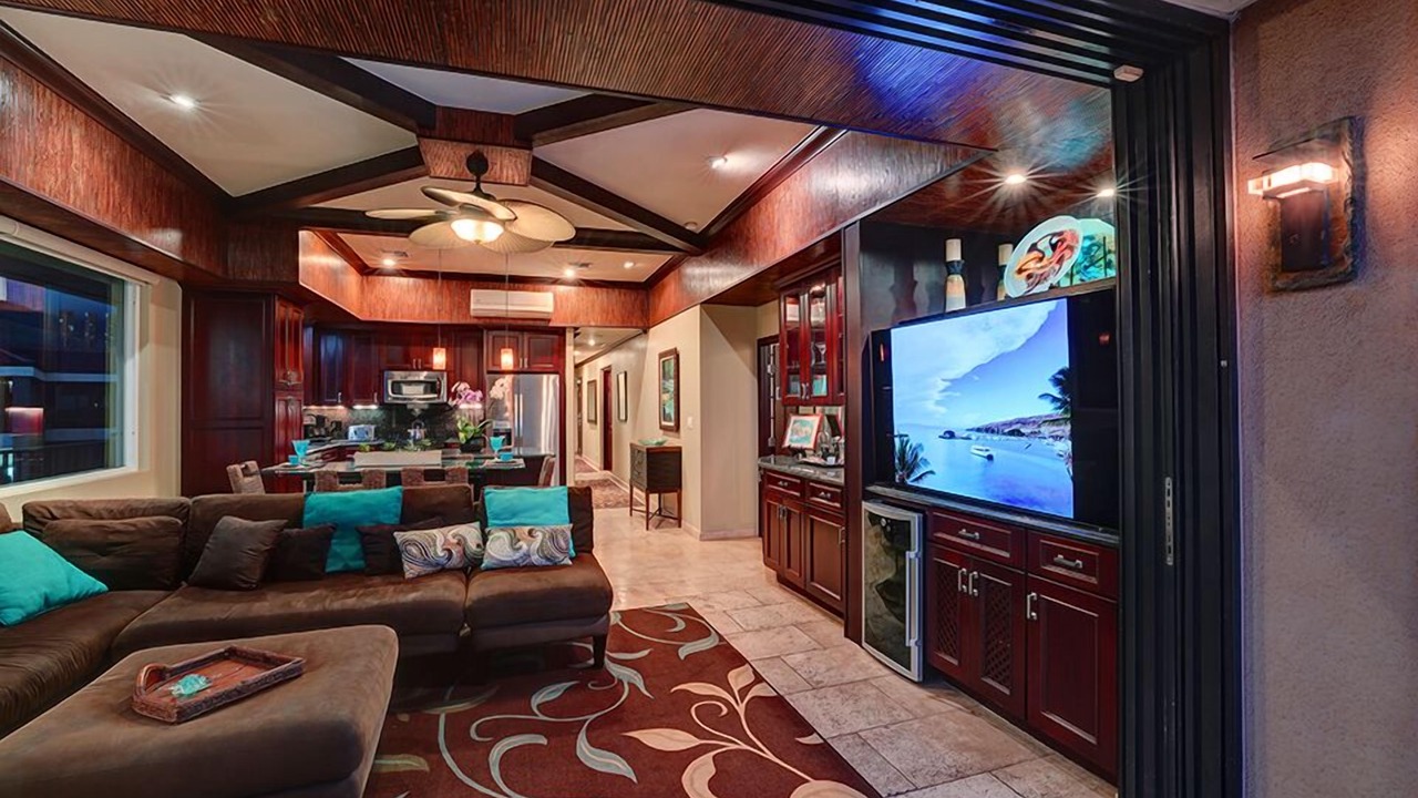 Photo of Bedroom in Maalaea