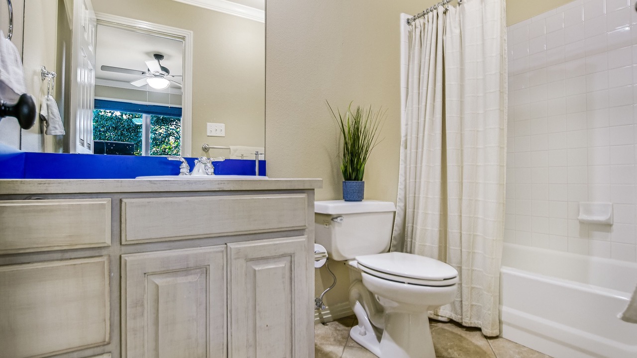 Photo of Bathroom in Spicewood