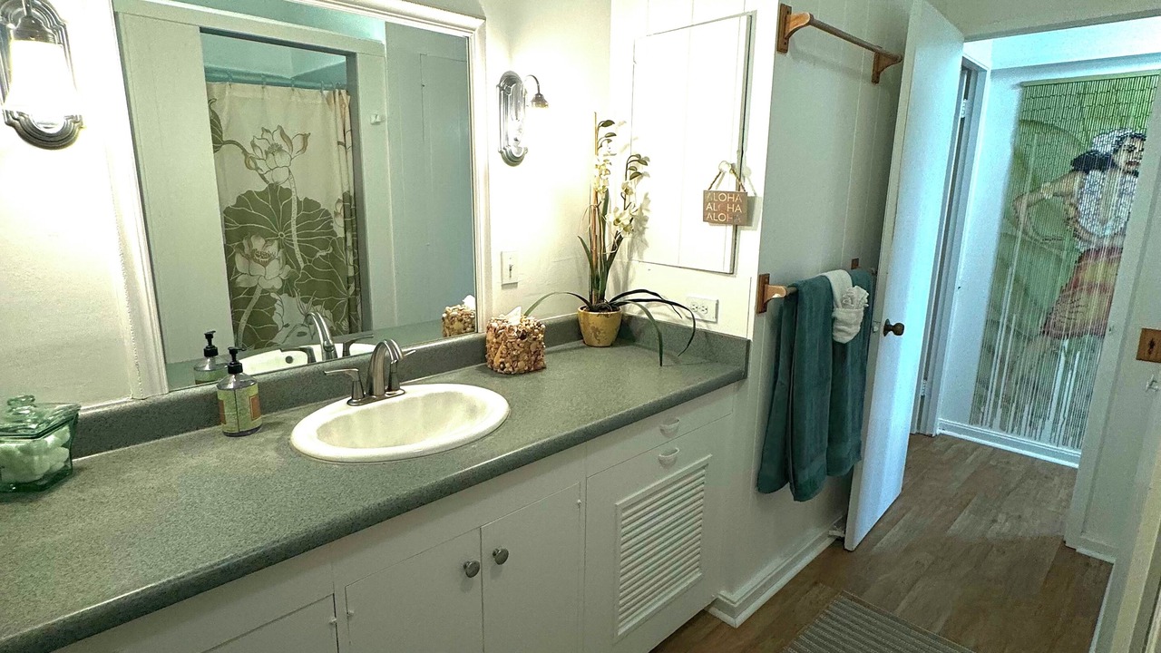Photo of Bathroom in Maili