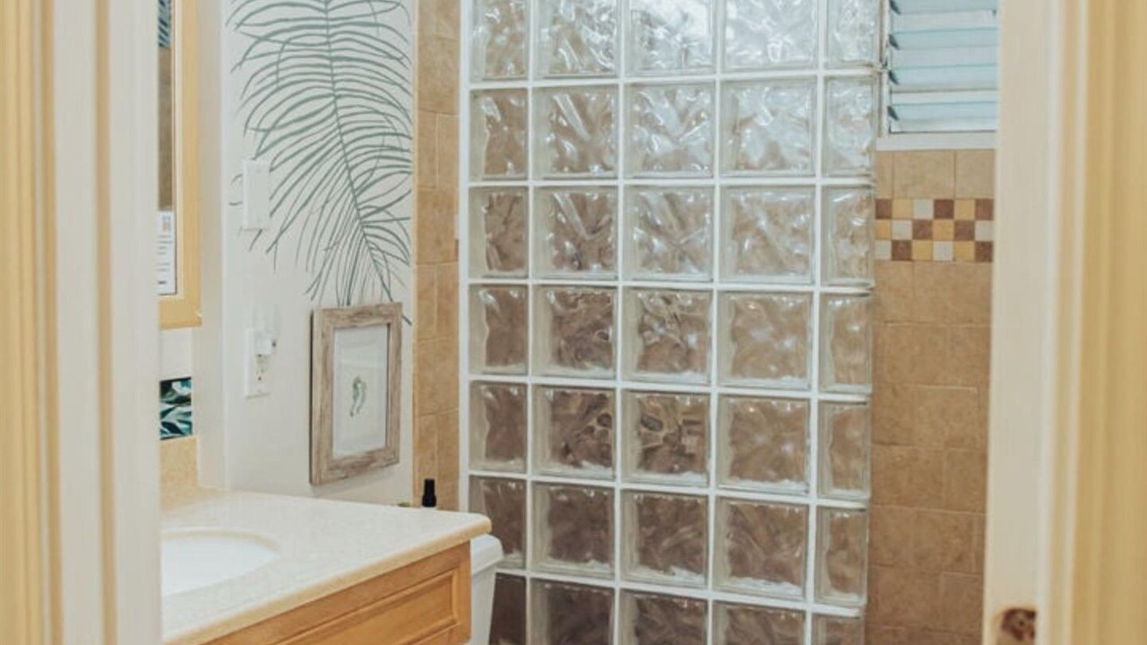 Photo of Bathroom in Laie
