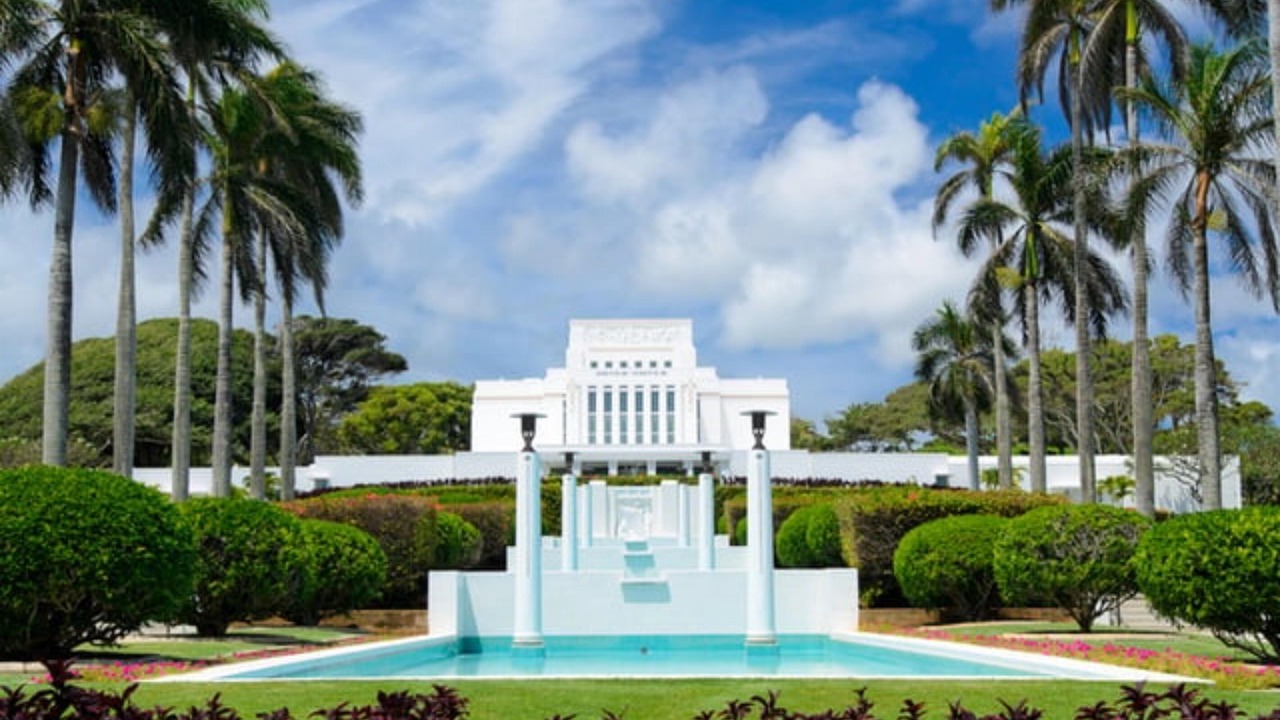 Photo of Others in Laie