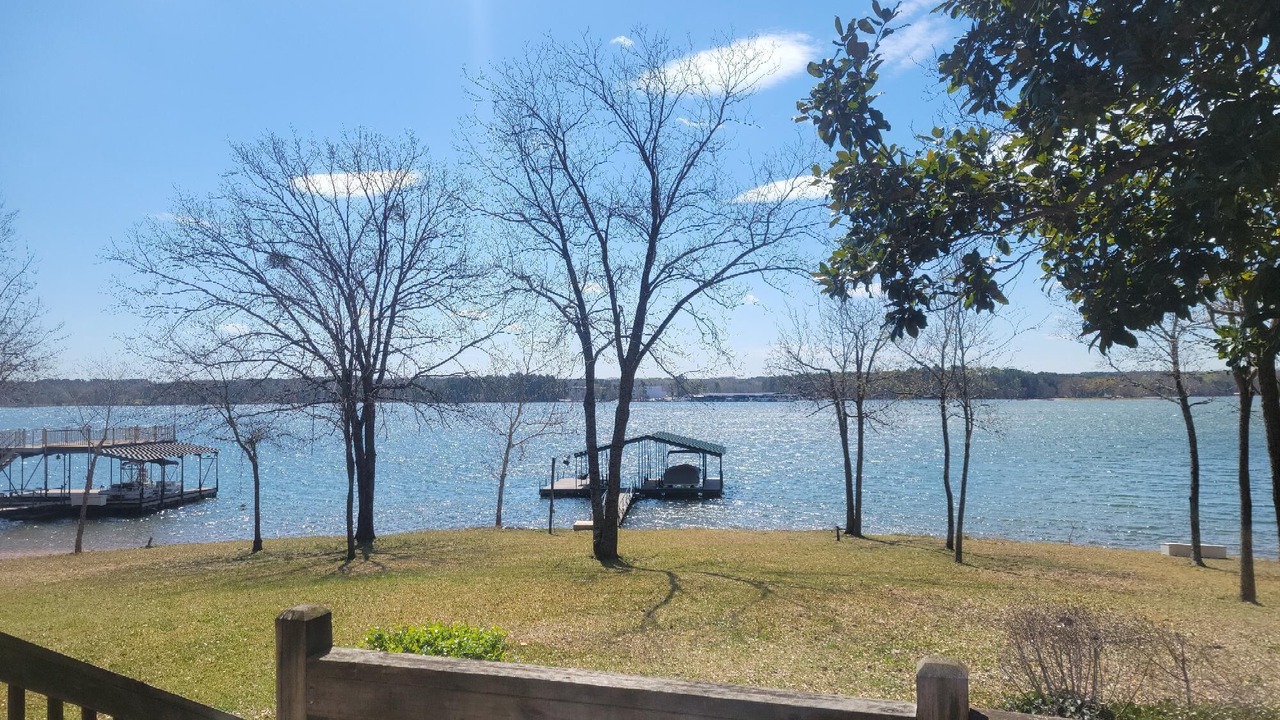 Photo of Outdoor in Hartwell