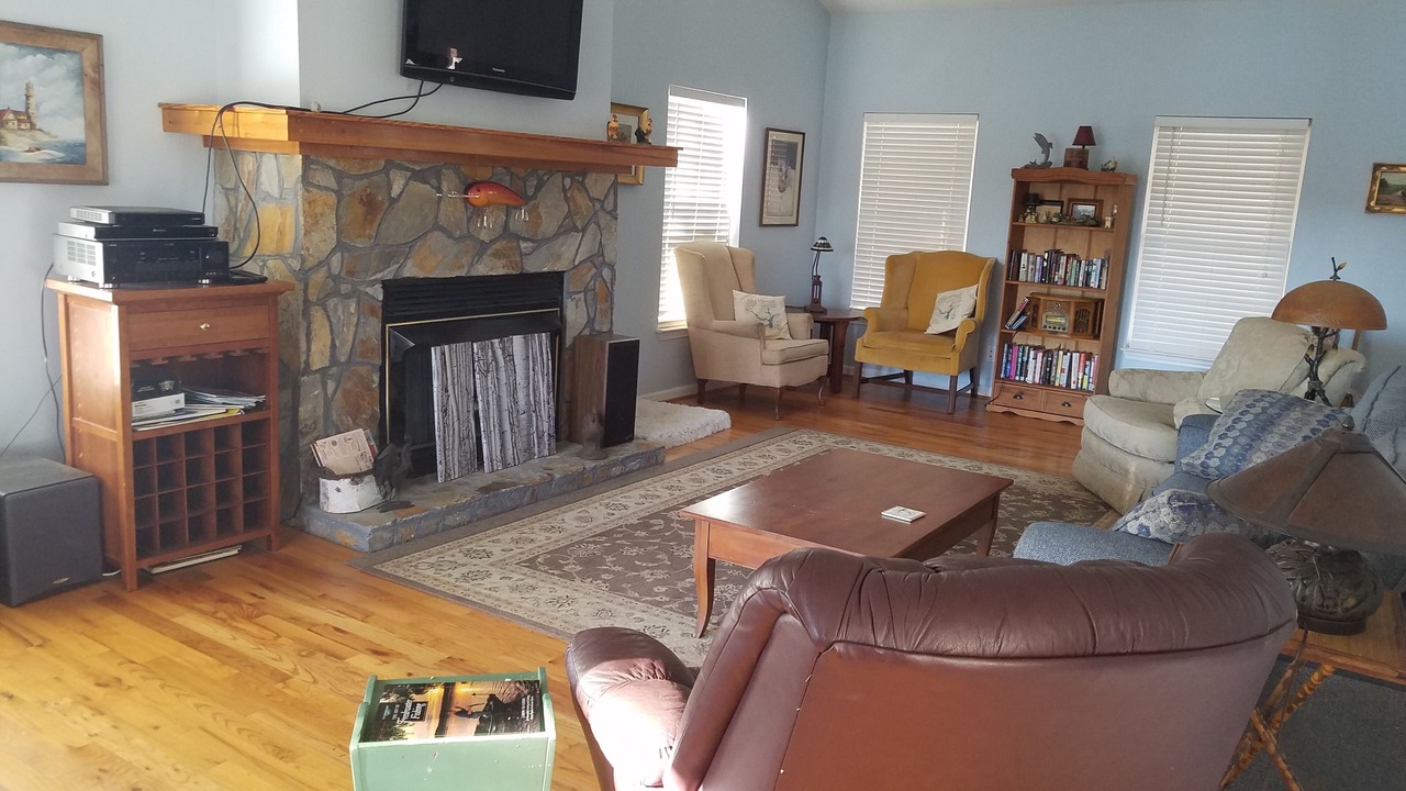 Photo of Livingroom in Fair Play