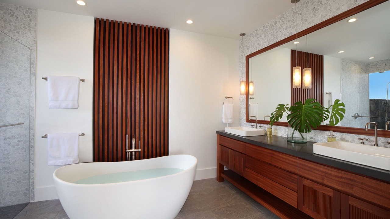 Photo of Bathroom in Poipu