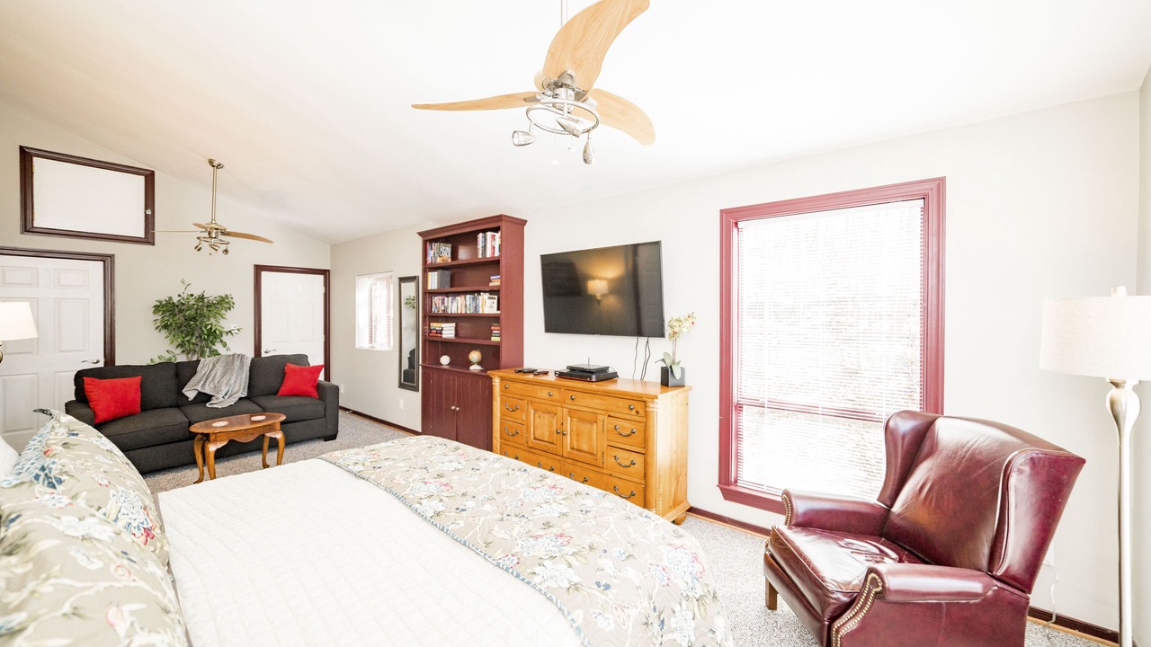 Photo of Bedroom in Lynchburg
