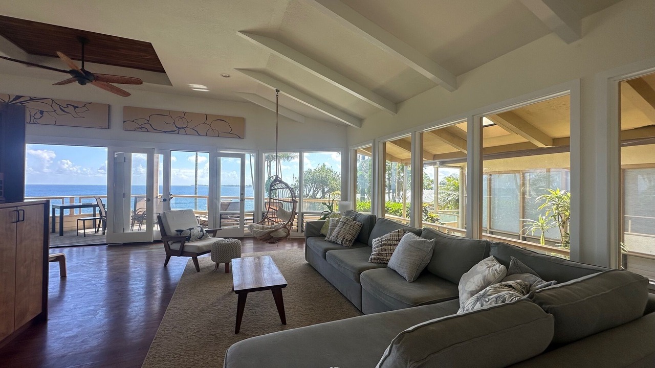 Photo of Livingroom in Kapoho