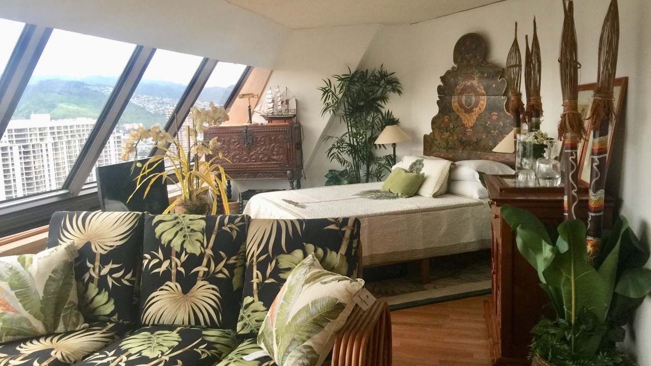 Photo of Bedroom in Waikiki
