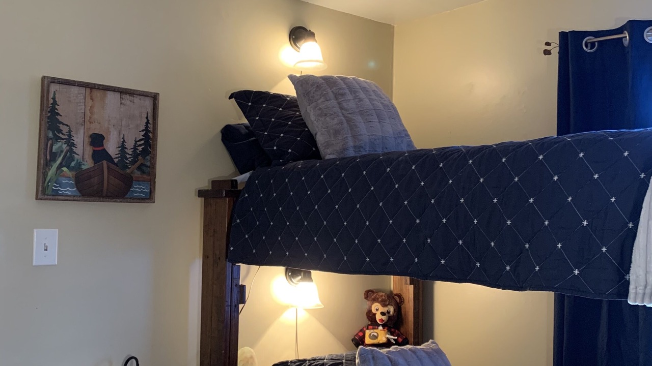 Photo of Bedroom in Fentress