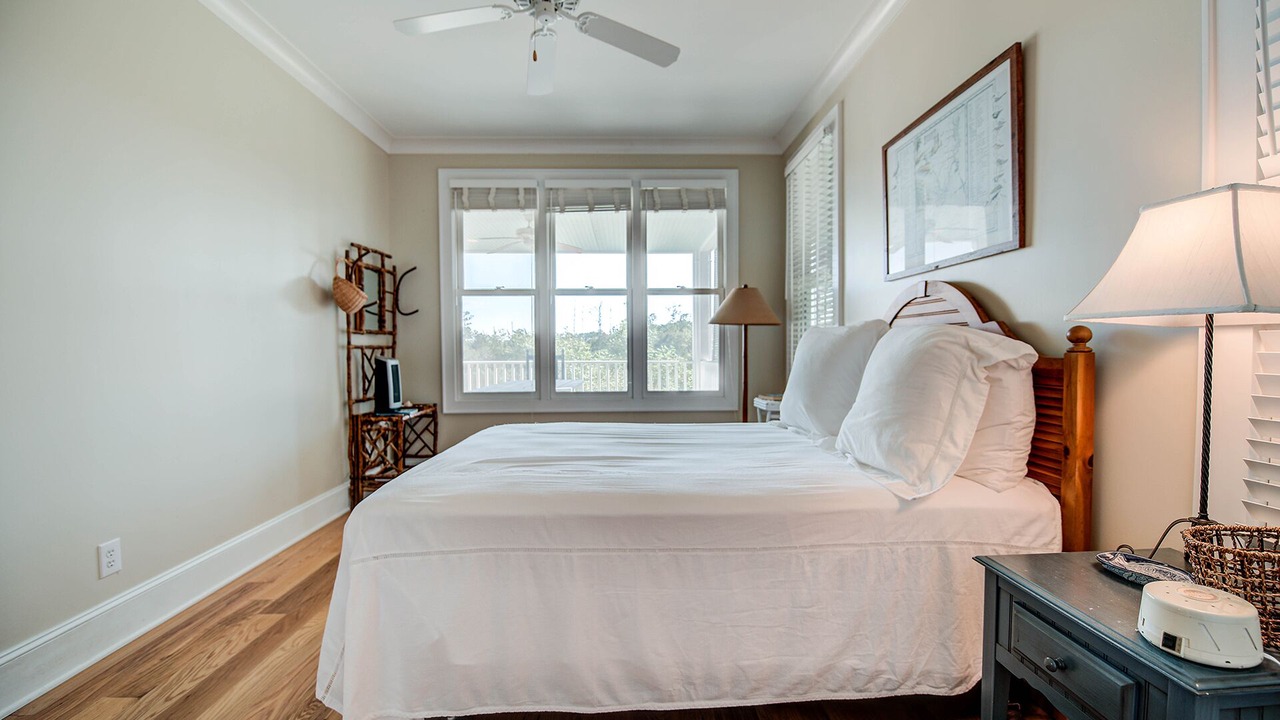 Photo of Bedroom in Debordieu Colony