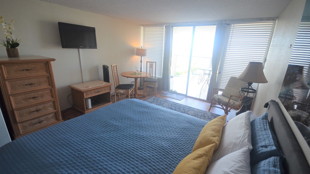 Photo of Bedroom in Waikiki