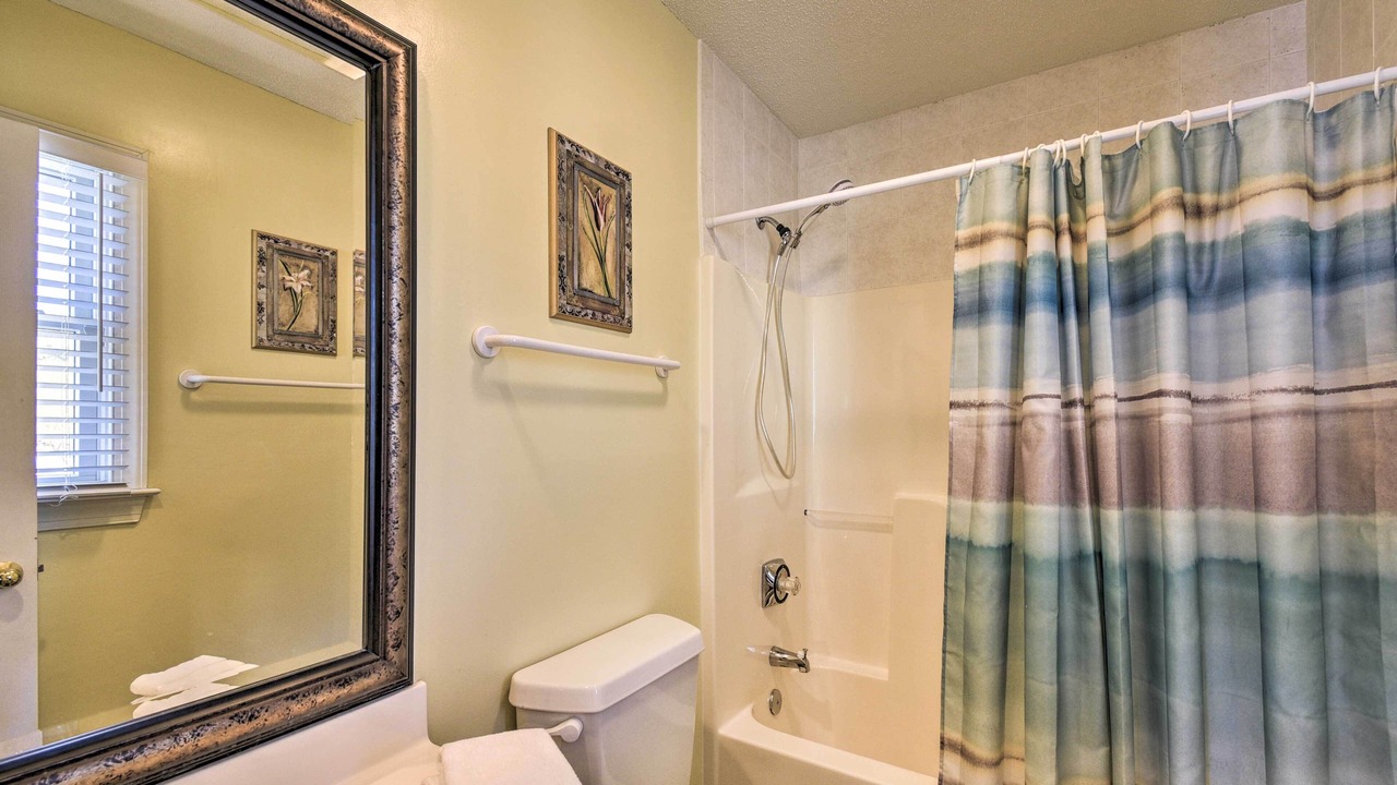 Photo of Bathroom in Corolla Light