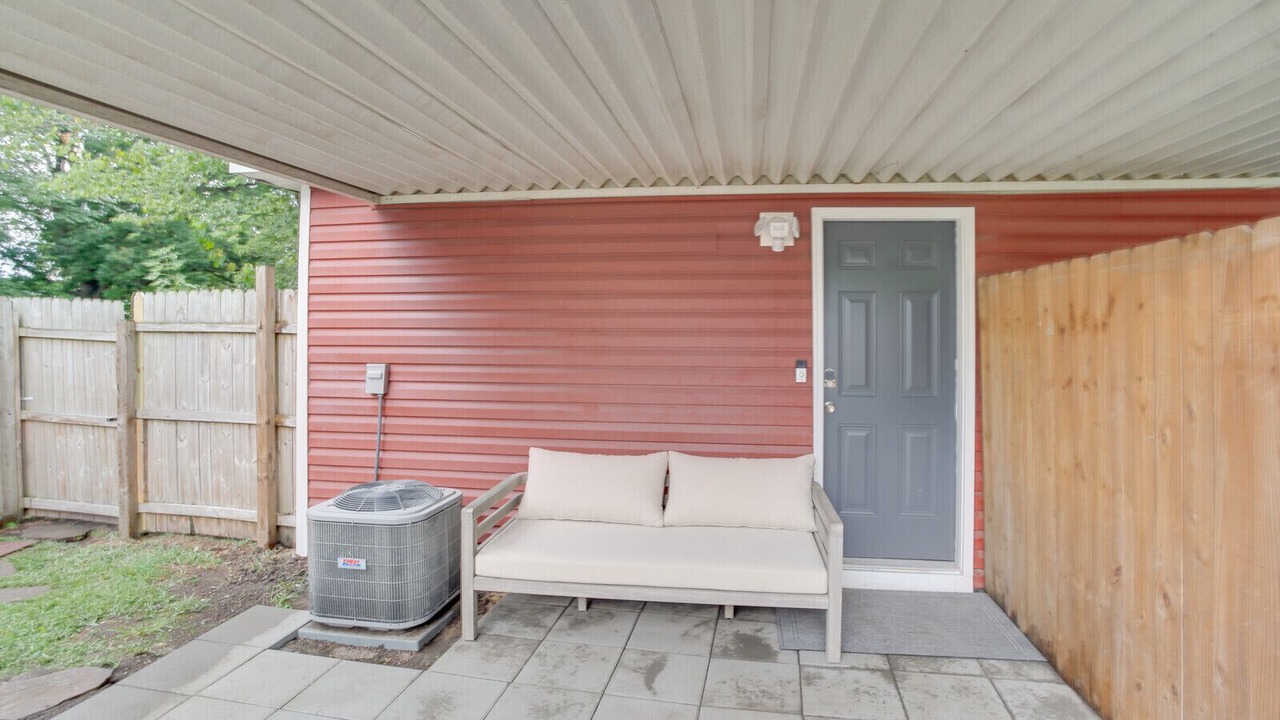 Photo of Patio Balcony in Buckroe Beach