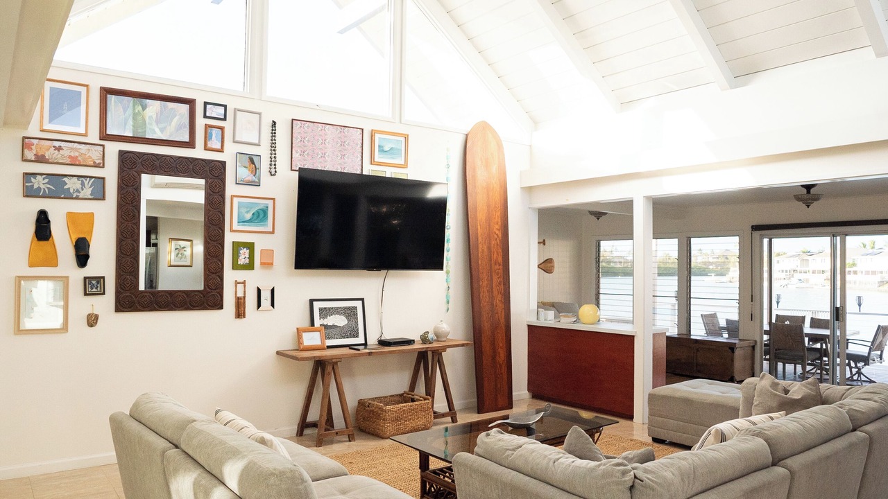Photo of Livingroom in Portlock