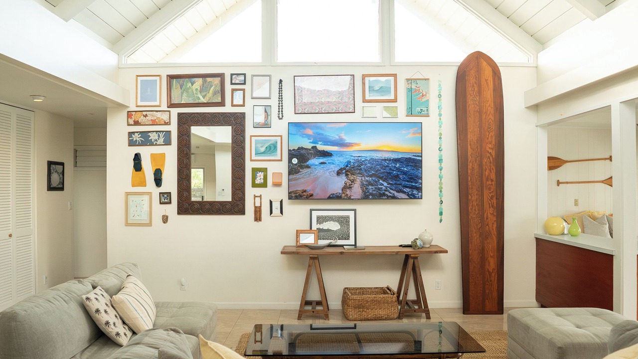 Photo of Livingroom in Portlock