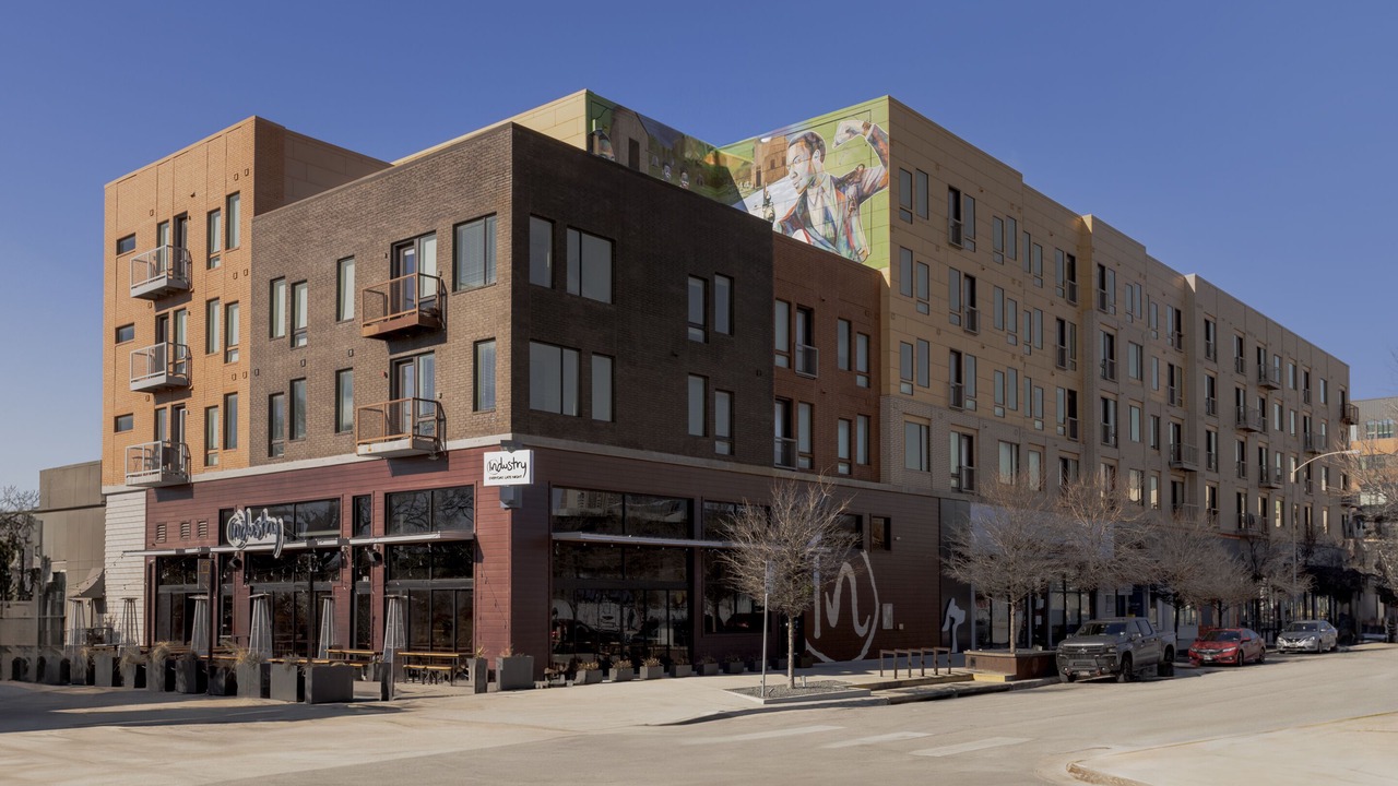 Photo of Outdoor in East Cesar Chavez