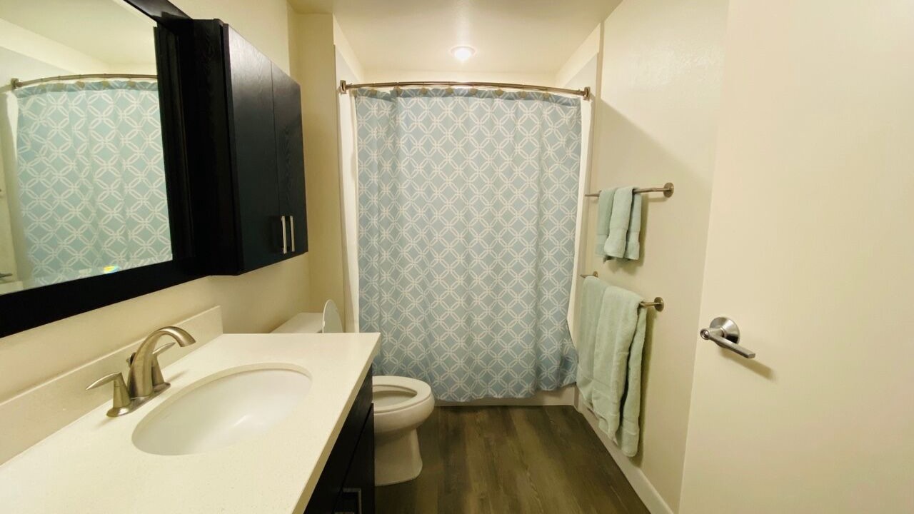 Photo of Bathroom in Downtown Honolulu
