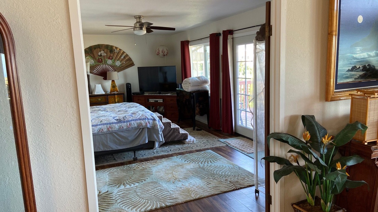 Photo of Bedroom in Hawaii Kai