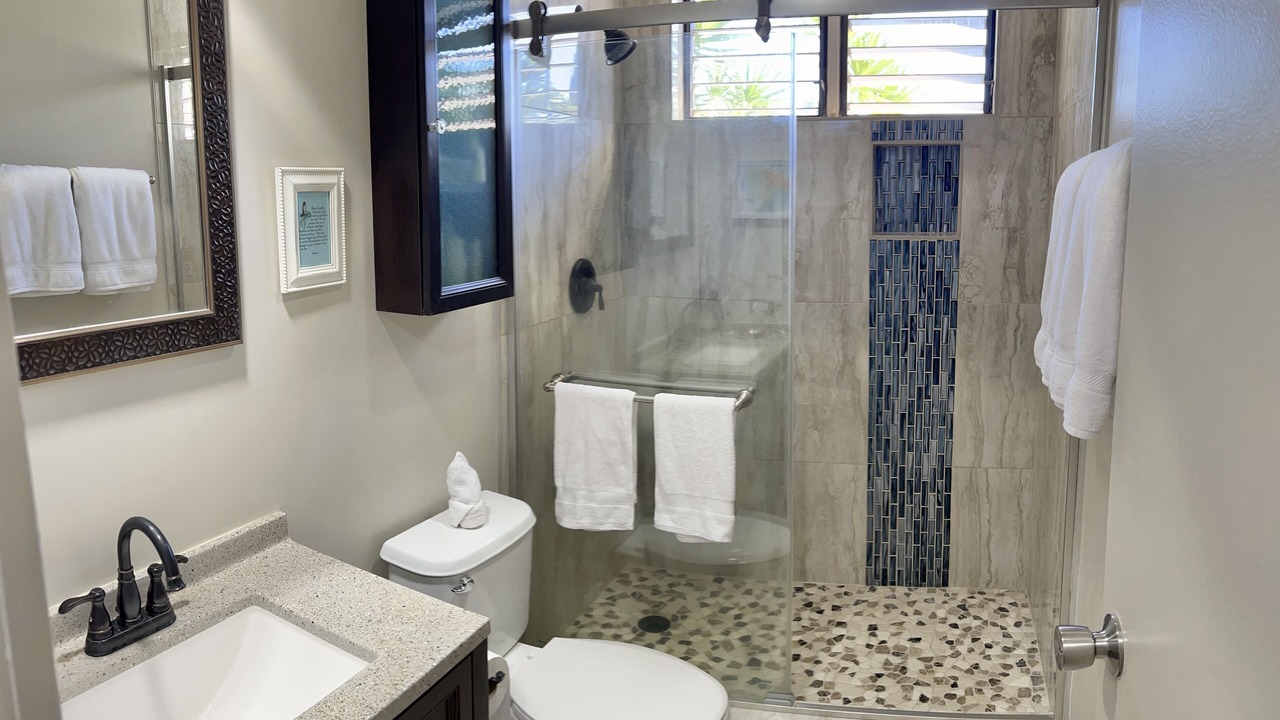 Photo of Bathroom in Honokowai